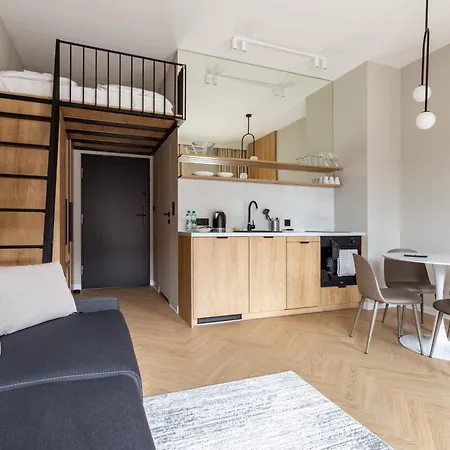 Apartment Stogi Superior By Bookinghost
